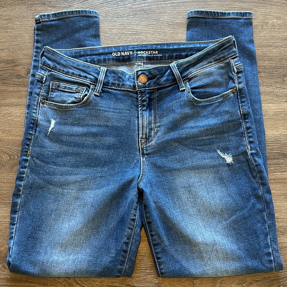 OLD NAVY Rockstar Mid-Rise Distressed Skinny Jeans 6 Short